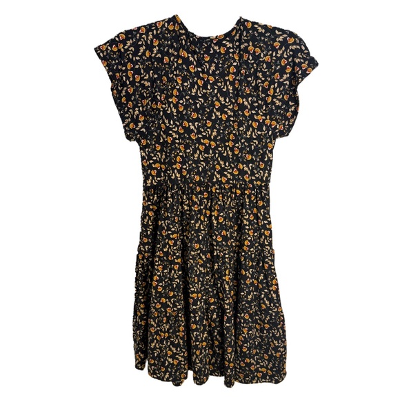 Urban Outfitters Floral Skater Dress 
V-Neck Short Sleeve Size S - Picture 7 of 8